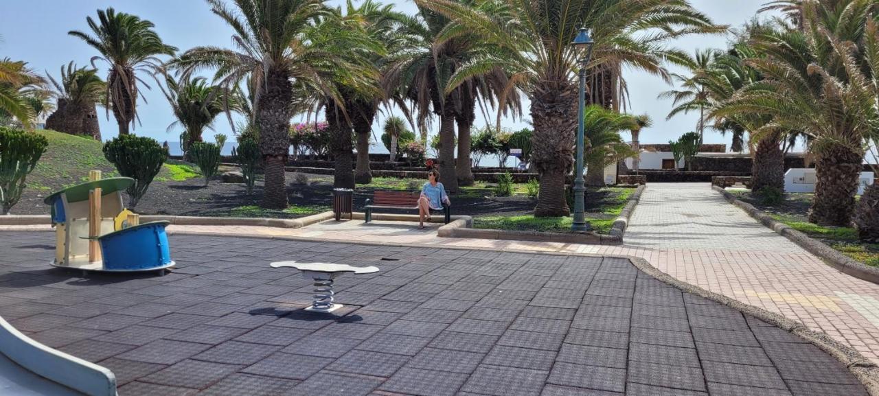 Casahost Bastian Boutique II Seaview Costa Teguise Exterior foto
